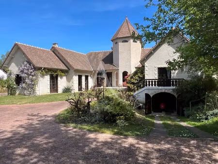 en vente - propriété style manoir contemporain 300 m² habitables plus sous-sol intégral