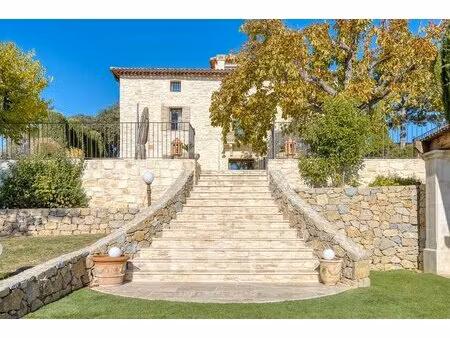 exclusivite -pierrevert-propriété de plus de 600m2 - 3 gites - 3