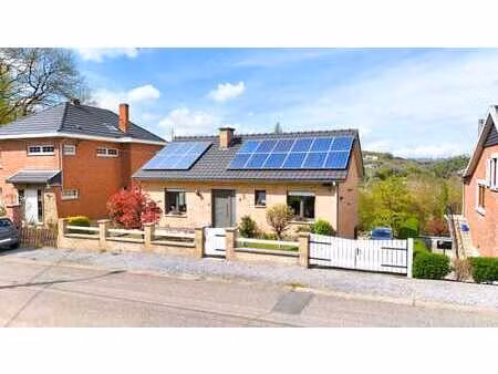 bungalow 2 ch. avec grand terrain