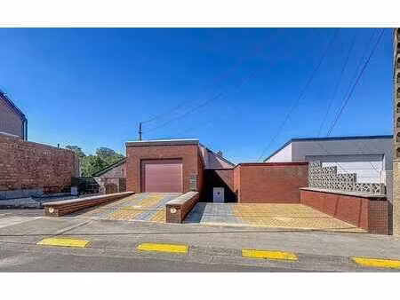 tres belle et vaste maison avec petite maison attenante  exc