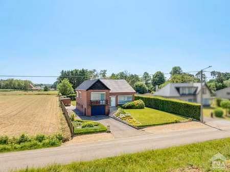 maison ouverte au cadre rural à lummen