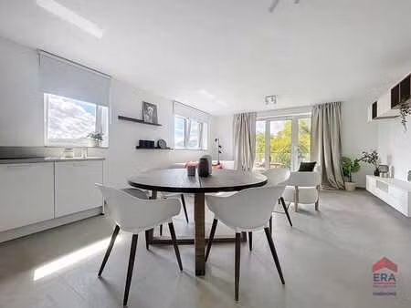 superbe appartement 2 chambres avec terrasse