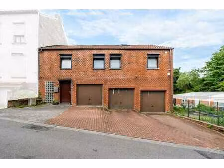6040 jumet - rue lamoral 8a