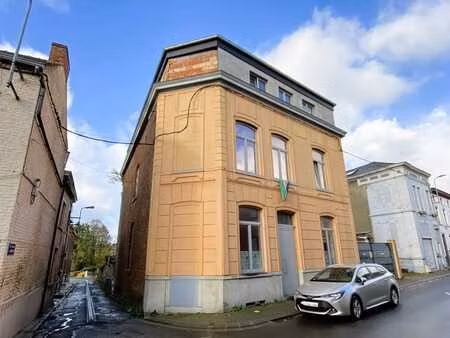 avis aux investisseurs ! maison de maître ou 4 appartements