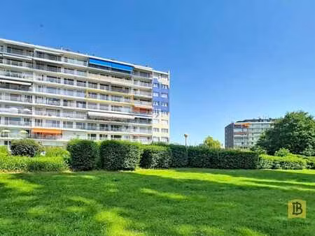 superbe appartement rénové à neuf avec vue imprenable à mons