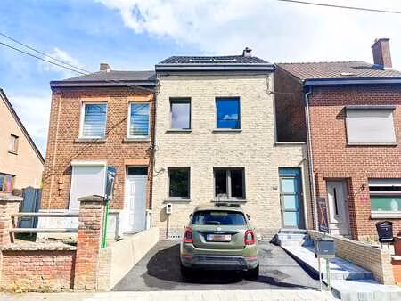 maison entièrement rénovée 3ch + parking