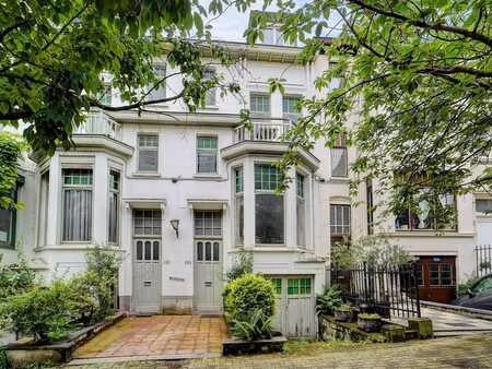 maison à rénover avec jardin plein sud – avenue marie-josé