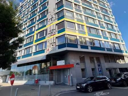 bel appartement lumineux rénové  2 chambres  liège