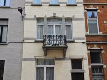 maison bourgeoise de caractère près du cinquantenaire