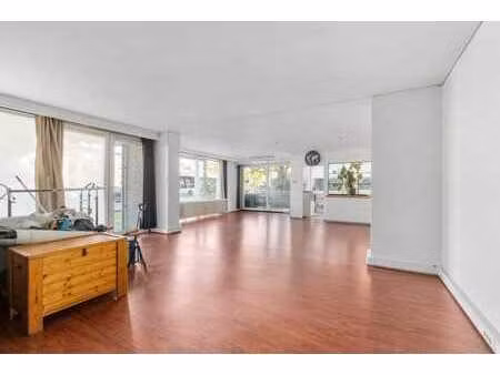 grand appartement 4 chambres à wilrijk