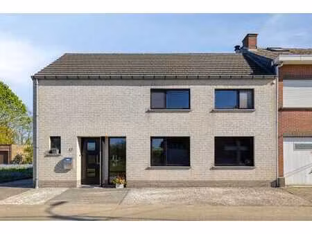 maison semi-mitoyenne avec jardin orienté sud-est à hombeek