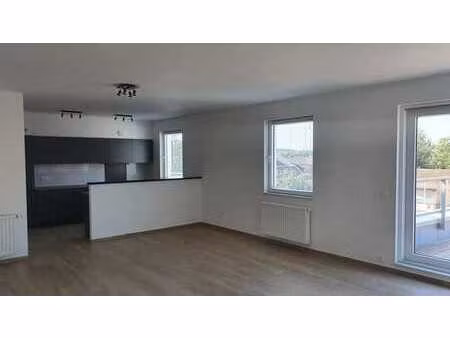 magnifique appartement 150 m2  3 ch. idéalement situé