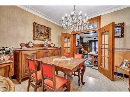 maison de maitre familiale avec des éléments de art déco