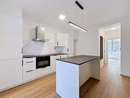 appartement entièrement rénové avec jardin – 1 ch.