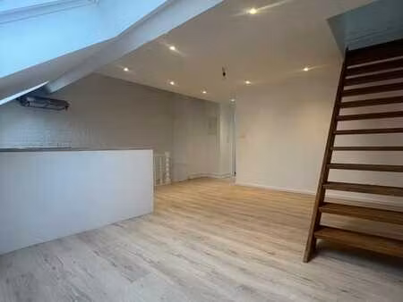 duplex rénové 2025 – 2ch – etterbeek – calme et lumineux