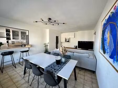 coloc / 1 chambre dans une colocation à anderlecht