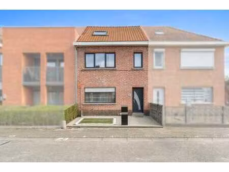 maison rénovée avec 4 chambres à dendermonde