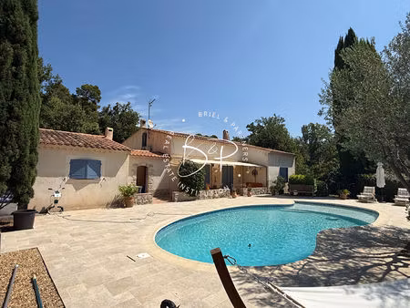 lorgues  charmante maison provençale de 5 chambres avec piscine - à 20 minutes à pied du c