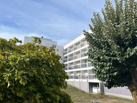location appartement chambre colocation à rezé (44400) : à louer chambre colocation / 12m²