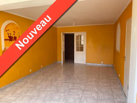 location appartement 3 pièces 80 m² à draguignan (83300)