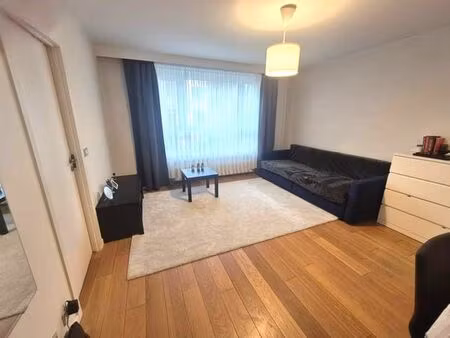 appartement à louer avec 1 chambre   uccle (vbe31786)