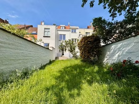 maison à louer avec terrasse et 5 chambres   uccle (vbe31784)