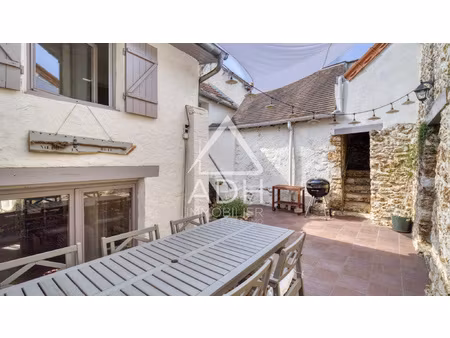 a vendre a neauphle le chateau maison 4 pièces / 2 chambres