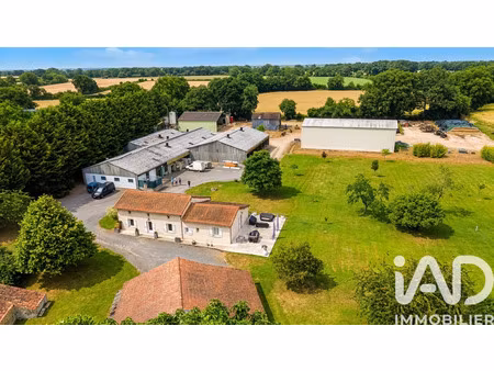 vente maison à vasles (79340) : à vendre / 117m² vasles