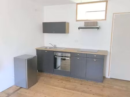 location appartement t1 meublé à guingamp (22200) : à louer t1 meublé / 21m² guingamp