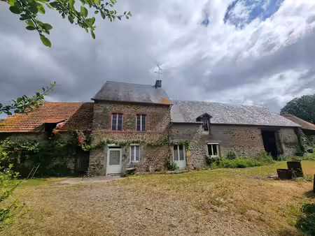 maison en pierres ceaux