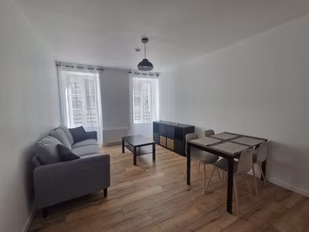 immeuble de caractere entierement renove au coeur de sigean