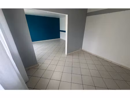 appartement rousies 66.3 m² t-3 à vendre  65 000 €