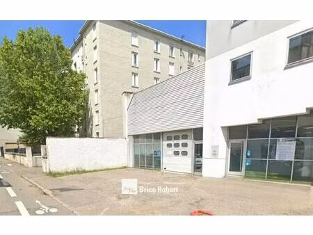 vente local d'activités 512 m²