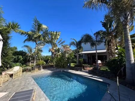 maisont5 - petite-île - piscine
