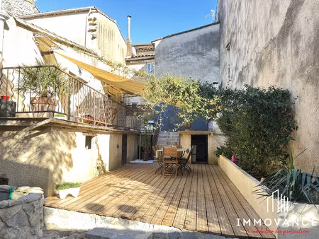 maison de caractère rénovée  cour et terrasse de 180 m² esp