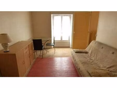 location appartement 2 pièces meublé à sablé-sur-sarthe centre (72300) : à louer 2 pièces 