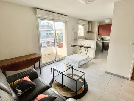 montaudran - t2 meublé de 43 m²  avec terrasse et parking