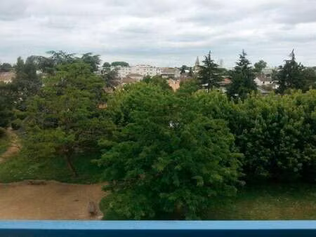 location appartement 4 pièces au bouscat (33110) : à louer 4 pièces / 80m² le bouscat