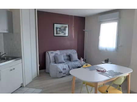 location appartement  m² t-1 à compiègne  570 €