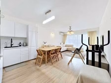jette uz - superbe appartement deux chambres !
