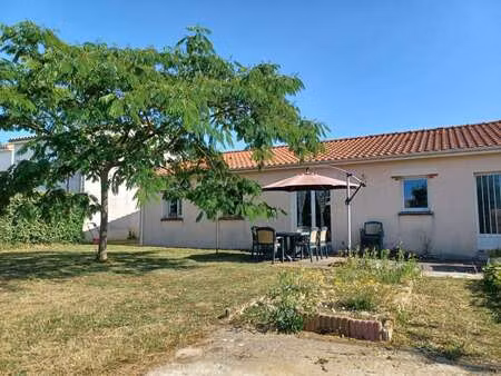 vente maison à clisson (44190) : à vendre / 81m² clisson