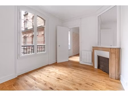 paris (75012) – dugommier/daumesnil – t2 – 37m2 – très calme – très lumineux - traversant 