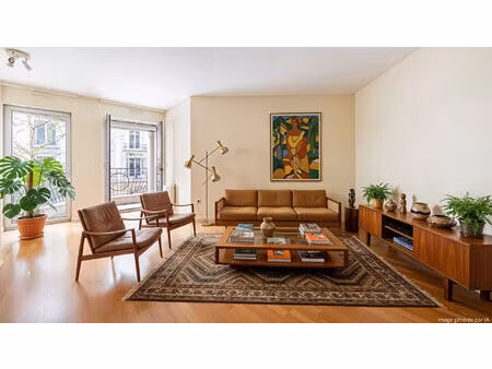 paris 16ème - mirabeau - appartement 3 pièces avec balcon de 52 40 m²