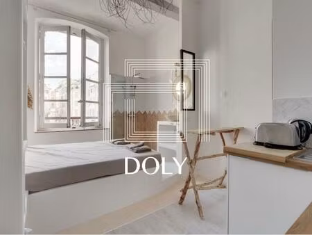 studio - 18m2 - place de clichy
