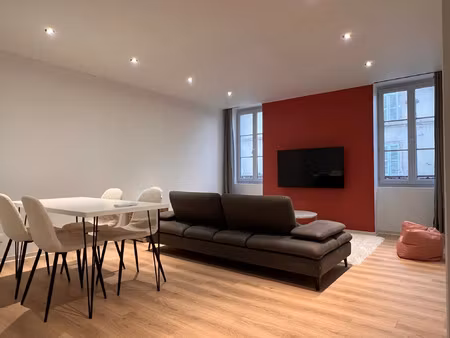 location appartement 2 pièces 45 m² à lons-le-saunier (39000)