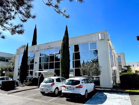 location bureaux 76 m²