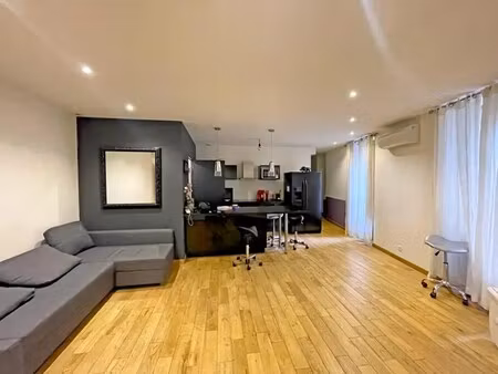 location bureaux 180 m²