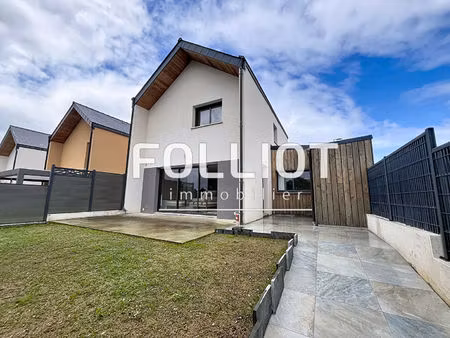 a louer : maison t4 meublée & neuve à fougères - réf.2555cv