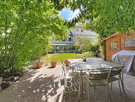 le service location de la maison barnes vous propose ce bien :