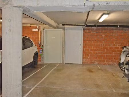 garage à louer à knokke € 2.200 (lozmr) - immo van de walle | zimmo